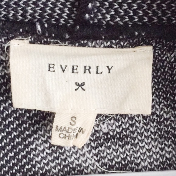 Everly Open Front Bohemian Navajo Aztec Blue Cardigan Size Small - Picture 3 of 3